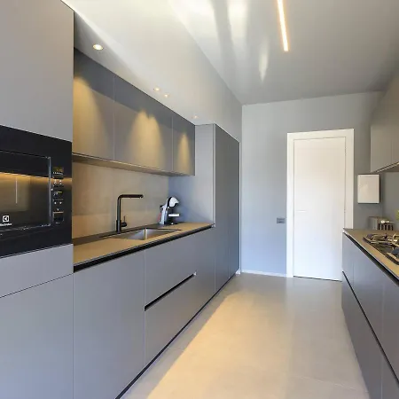 Sleeps 10 Pool Wifi * Stresa