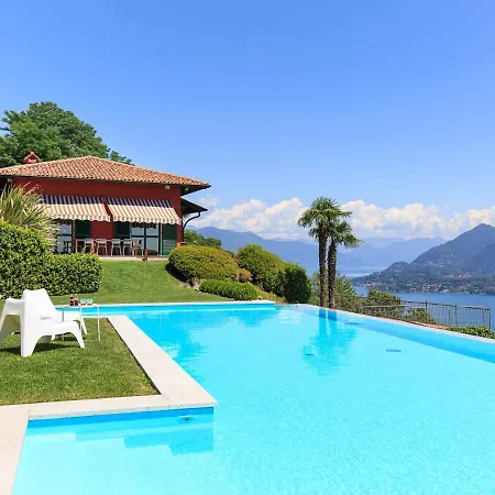Sleeps 10 Pool Wifi Vila