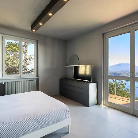 Sleeps 10 Pool Wifi Vila Stresa